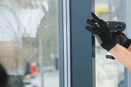 Same Day Glass Repair Car in Lake Magdalene, FL