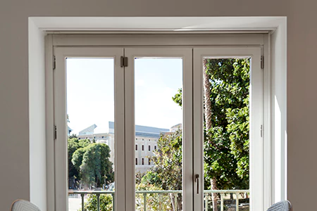 Seal Failure Repair in Lake Magdalene, FL